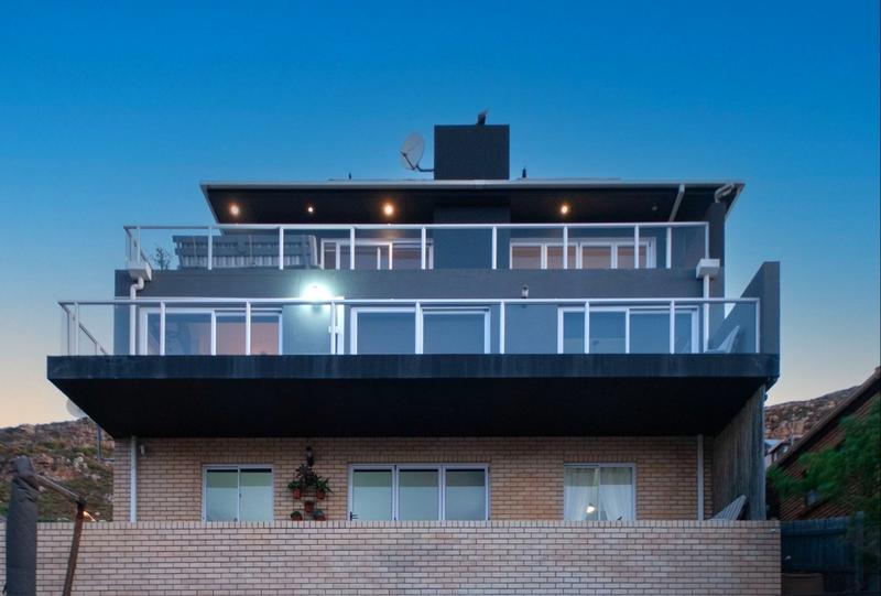 5 Bedroom Property for Sale in Fish Hoek Western Cape